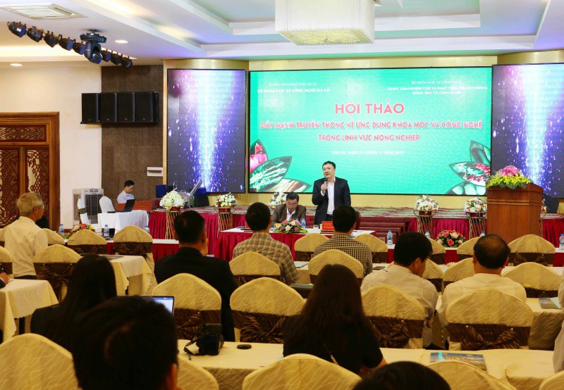 Đẩy mạnh truyền thông ứng dụng khoa học và công nghệ trong lĩnh vực nông nghiệp day manh truyen thong ung dung khoa hoc va cong nghe trong linh vuc nong nghiep