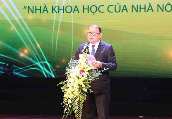 Tôn vinh “Nhà khoa học của nhà nông” lần thứ hai năm 2019 ton vinh nha khoa hoc cua nha nong lan thu hai nam 2019