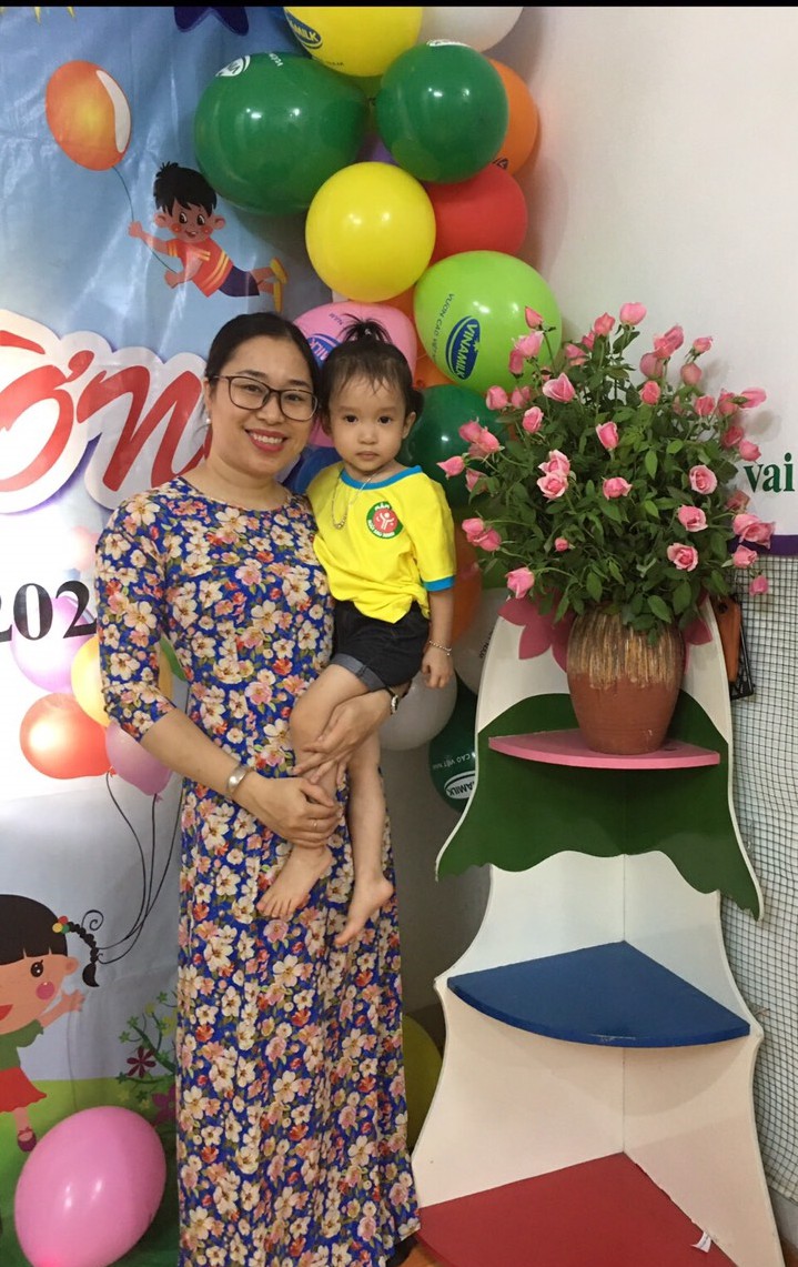 Chủ nhóm lớp mầm non Ngôi sao xanh dành tình yêu tuyệt đối cho những “ngôi sao nhỏ” chu nhom lop mam non ngoi sao xanh danh tinh yeu tuyet doi cho nhung ngoi sao nho