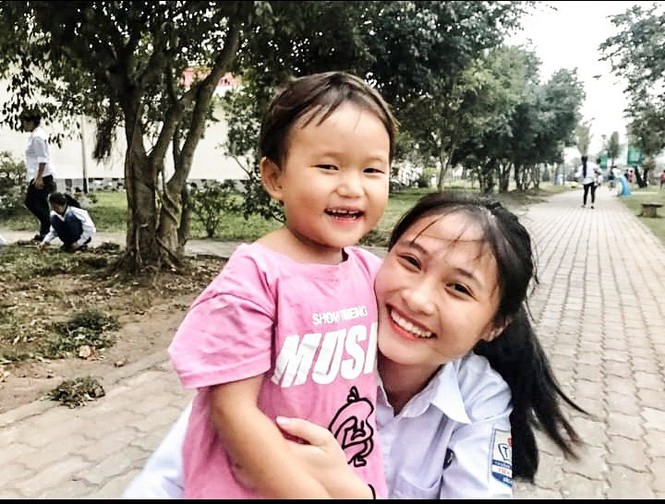 Cô học trò đặc biệt và ước mơ xây mái ấm cho trẻ em nghèo co hoc tro dac biet va uoc mo xay mai am cho tre em ngheo