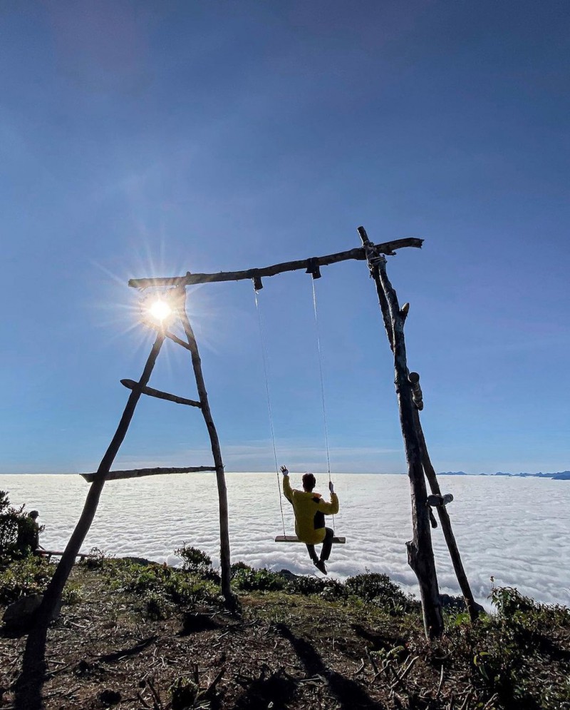 đỉnh Lảo Thẩn ảnh 8 dinh Lao Than anh 8