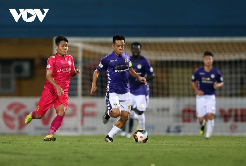 Hộ công: Nguyễn Văn Quyết. Đội hình kết hợp trong mơ giữa Viettel và Hà Nội FC