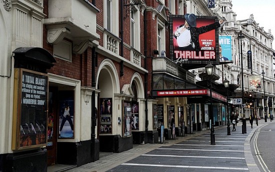 Bản tin tài chính ngân hàng ngày 29/10: Ngân hàng đồng loạt giảm lãi suất cho vay ban tin tai chinh ngan hang ngay 2910 ngan hang dong loat giam lai suat cho vay