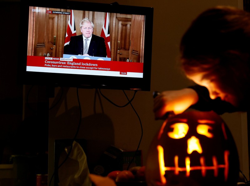 Anh don Halloween truoc phong toa anh 4