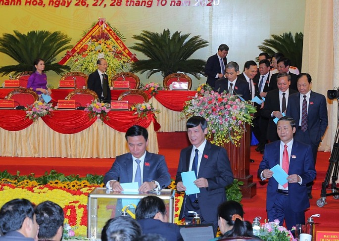 Ông Đỗ Trọng Hưng được bầu giữ chức Bí thư Tỉnh ủy Thanh Hóa khóa XIX ong do trong hung duoc bau giu chuc bi thu tinh uy thanh hoa khoa xix