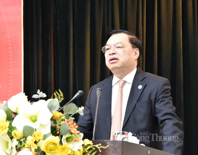 Tuyên truyền dự thảo Văn kiện Đại hội XIII của Đảng cần bài bản, khoa học Tuyên truyền dự thảo Văn kiện Đại hội XIII của Đảng cần bài bản, khoa học