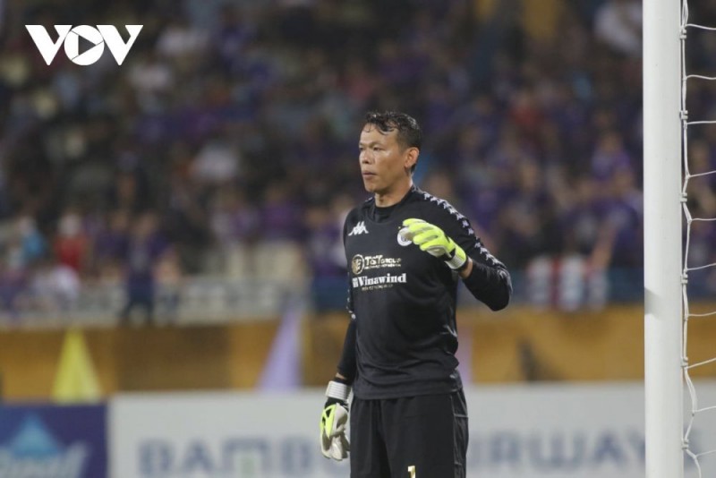 Thủ môn: Bùi Tấn Trường. Đội hình dự kiến Hà Nội FC tái ngộ Sài Gòn FC