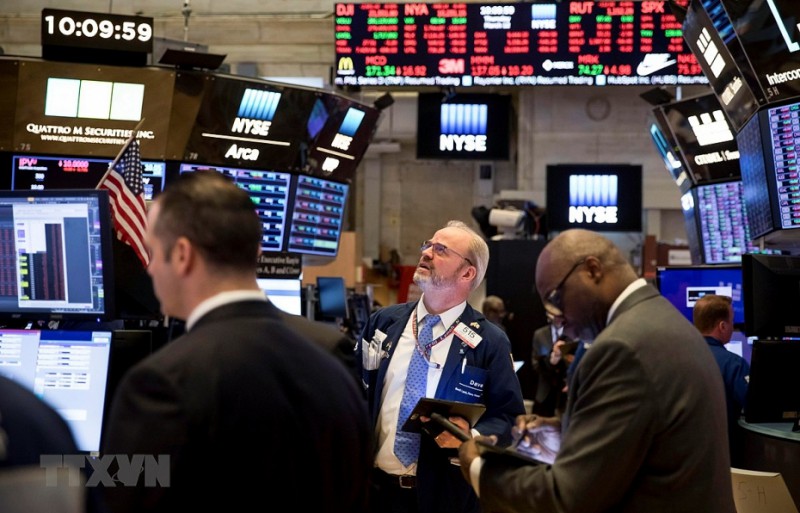 dich covid 19 fed bom them 1500 ti usd vao thi truong tai chinh