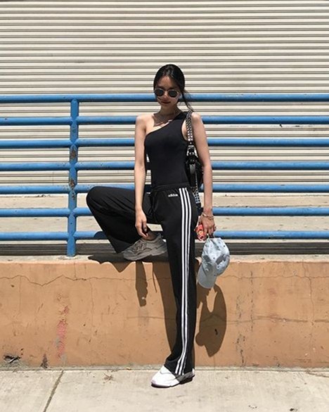 sao mac do the thao xau anh 12